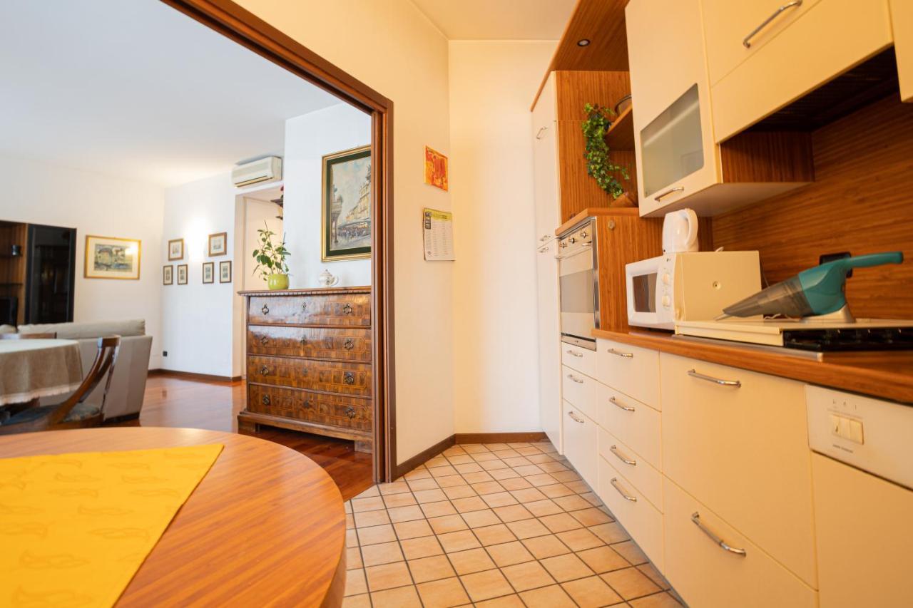 Apartment Flower - Royal Welcome Verona